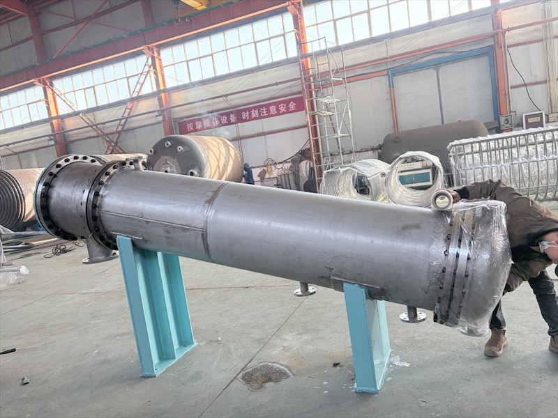 钛换热器设备展示