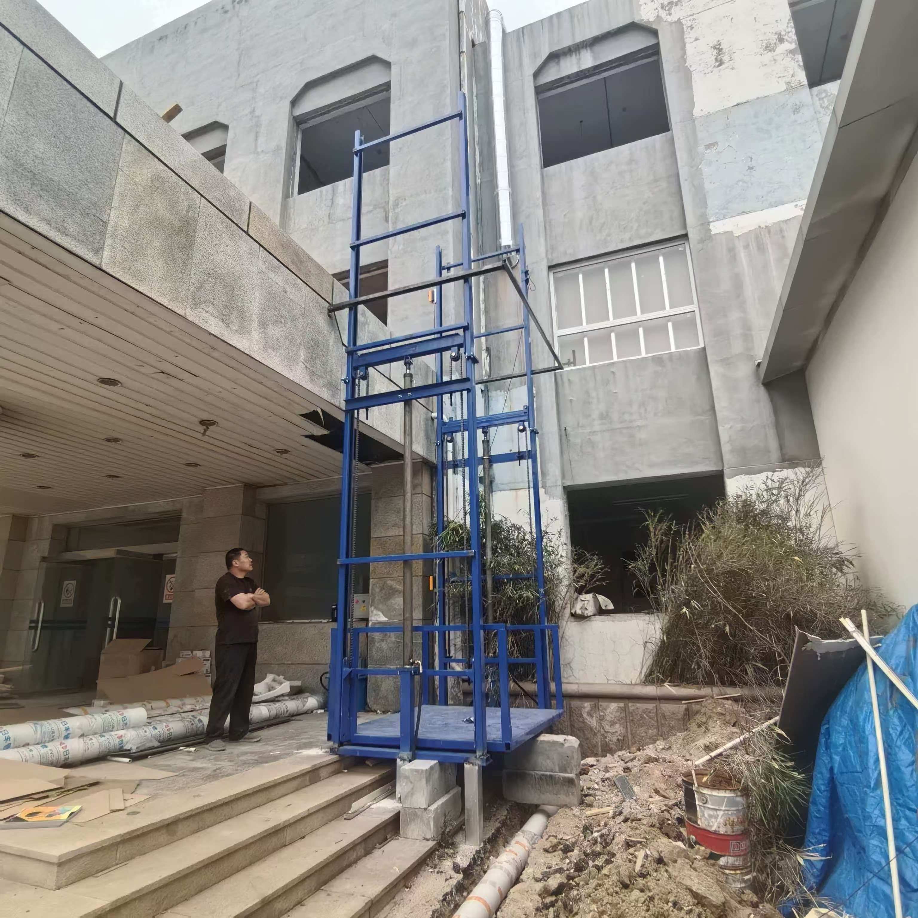 保定市导轨式升降货梯