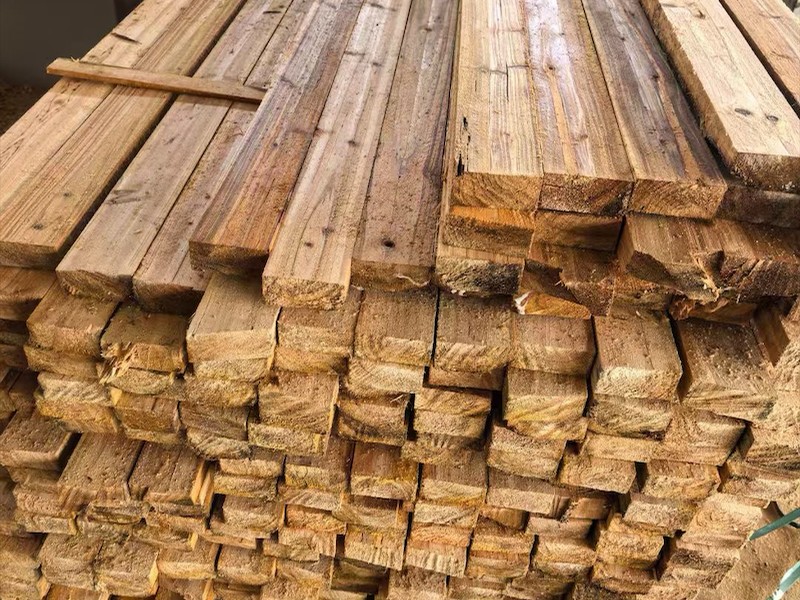 建筑木方施工现场应用