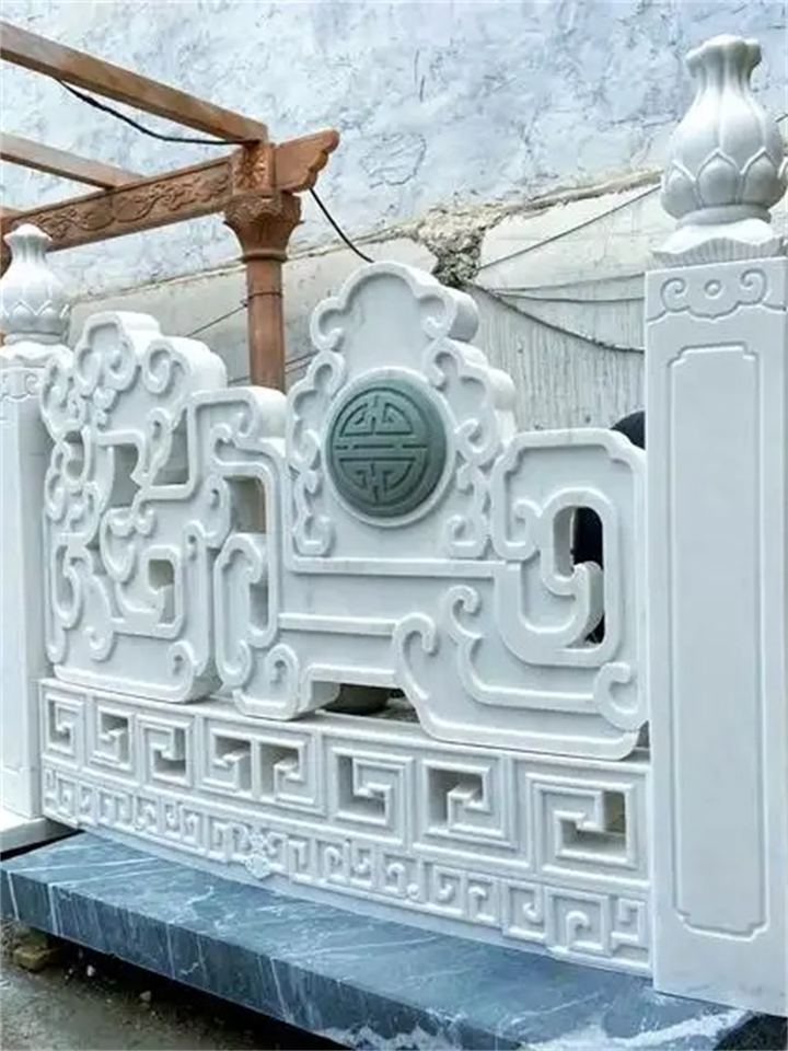 连云港汉白玉栏杆供应商哪家专业？厂家怎么联系