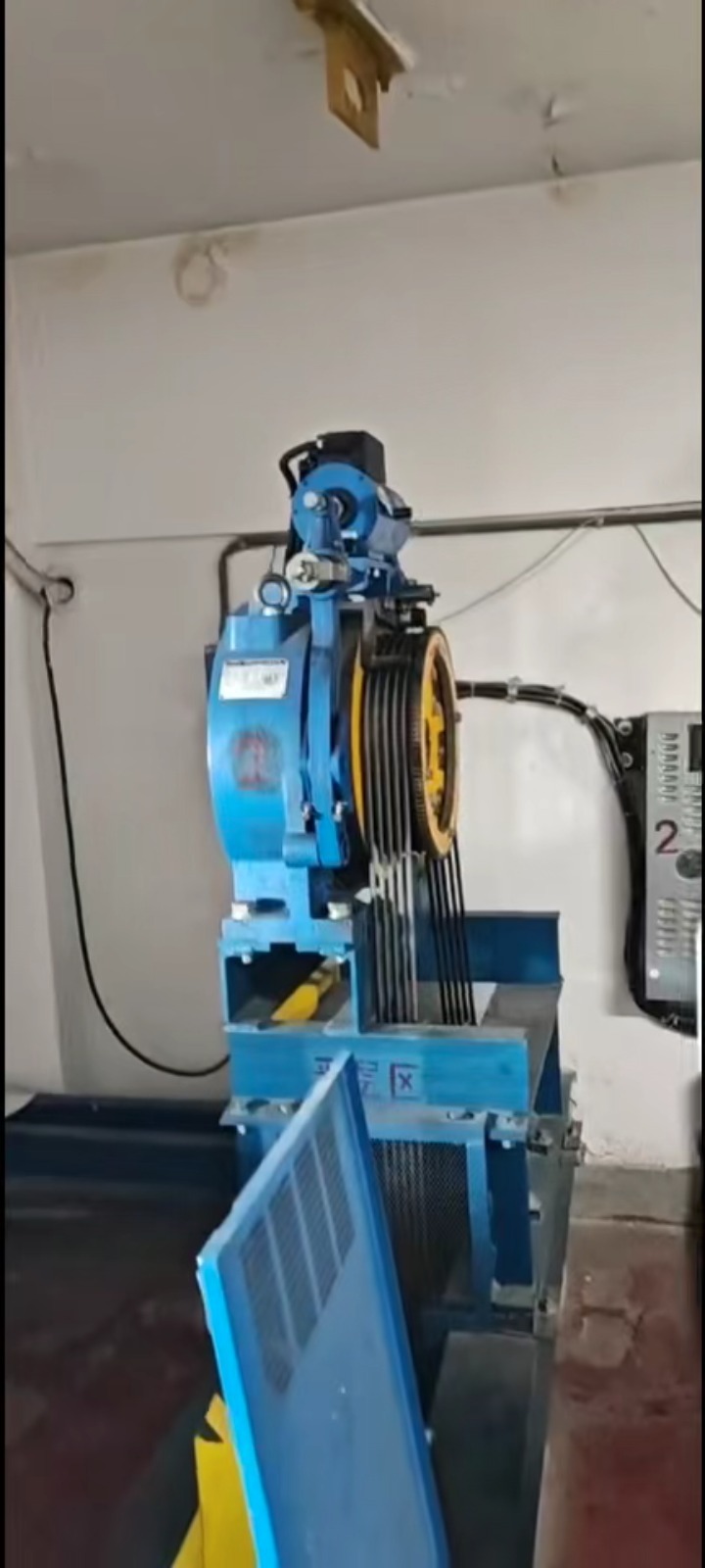 电梯回收作业现场