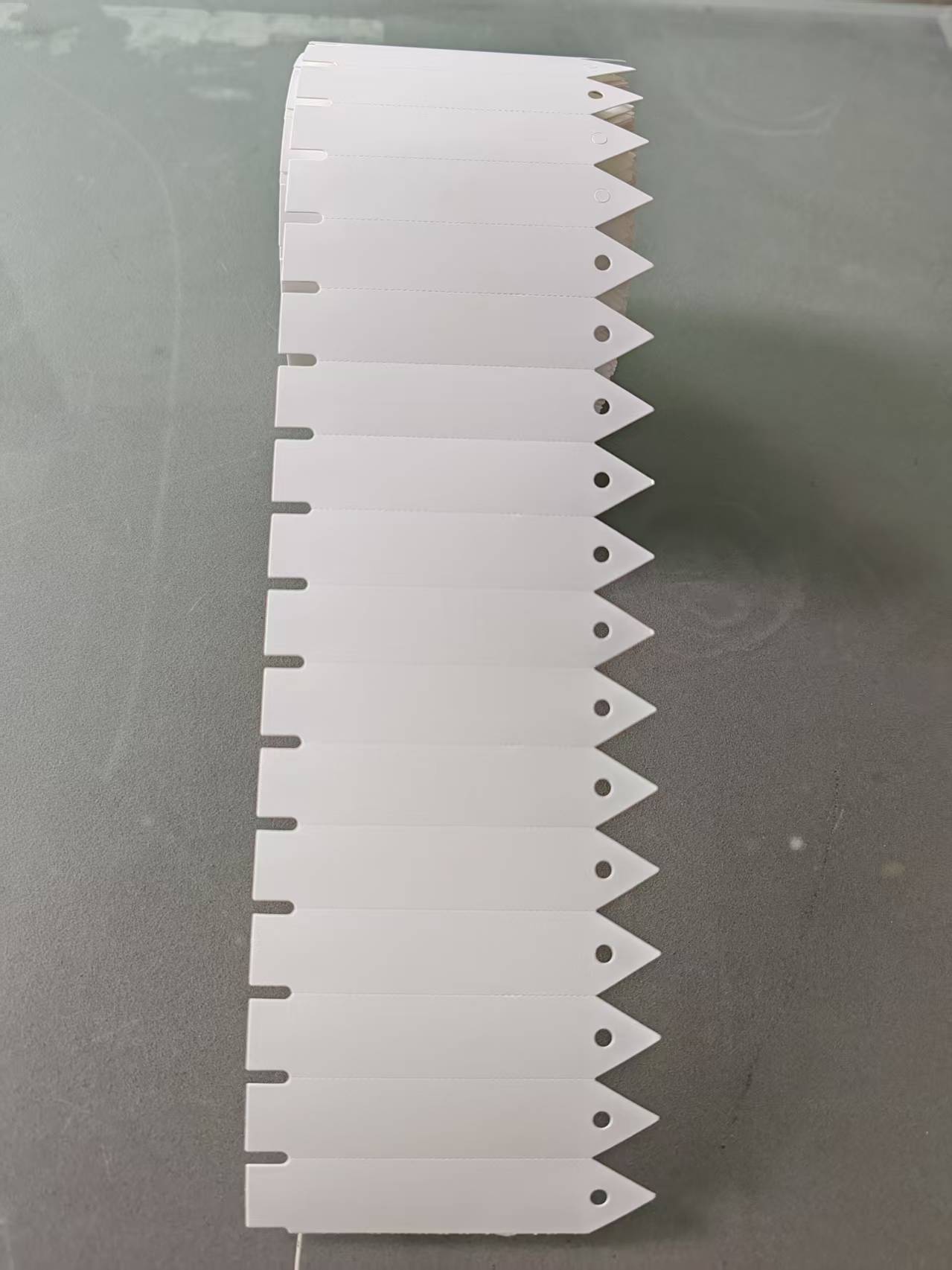 卷筒吊牌应用示例