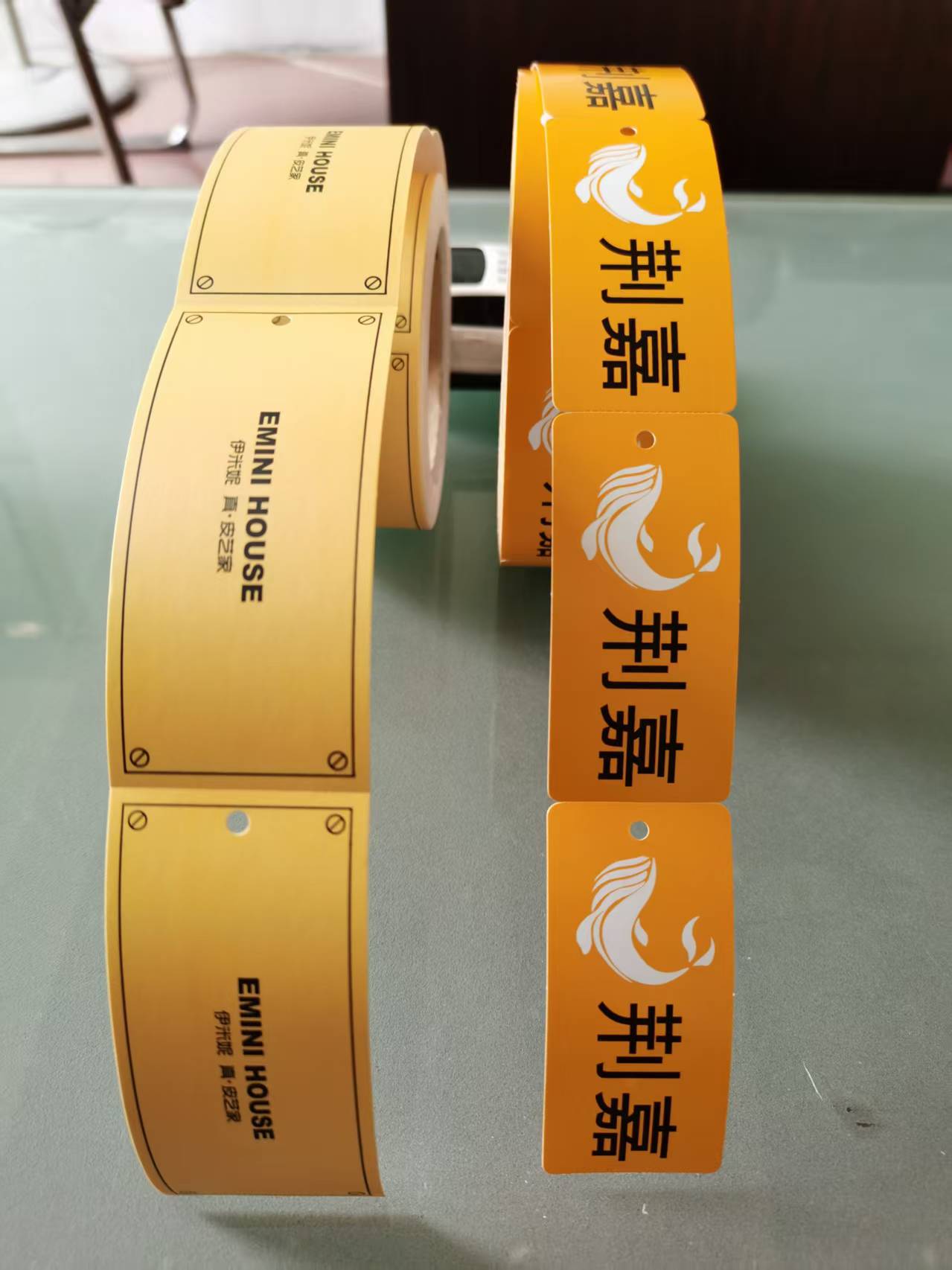 卷筒吊牌应用场景