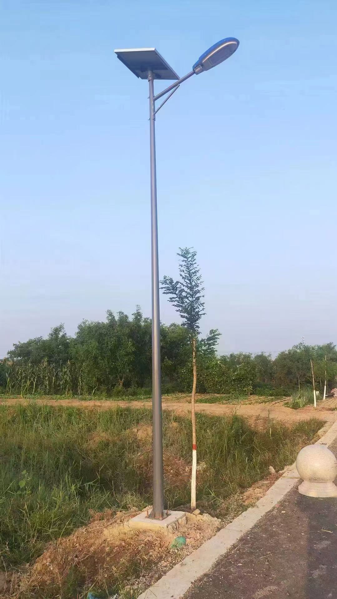 哈密市太阳能路灯厂家推荐及联系方式，怎么联系供应商确认规格